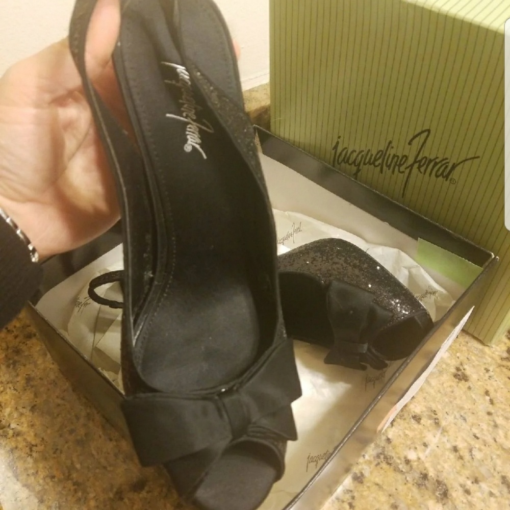 Black sequined heel size 6.5